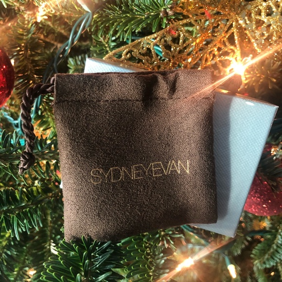 Sydney Evan “Love” ring - Picture 2 of 6